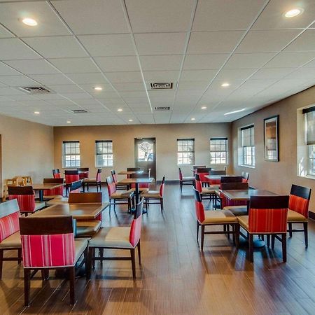 Comfort Inn & Suites Raphine - Lexington Near I-81 And I-64 מראה חיצוני תמונה